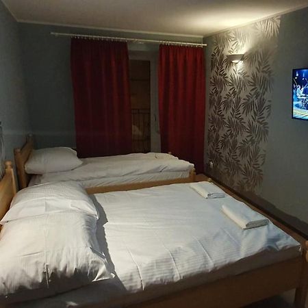 Villa Eden & Restaurant Елк Екстериор снимка