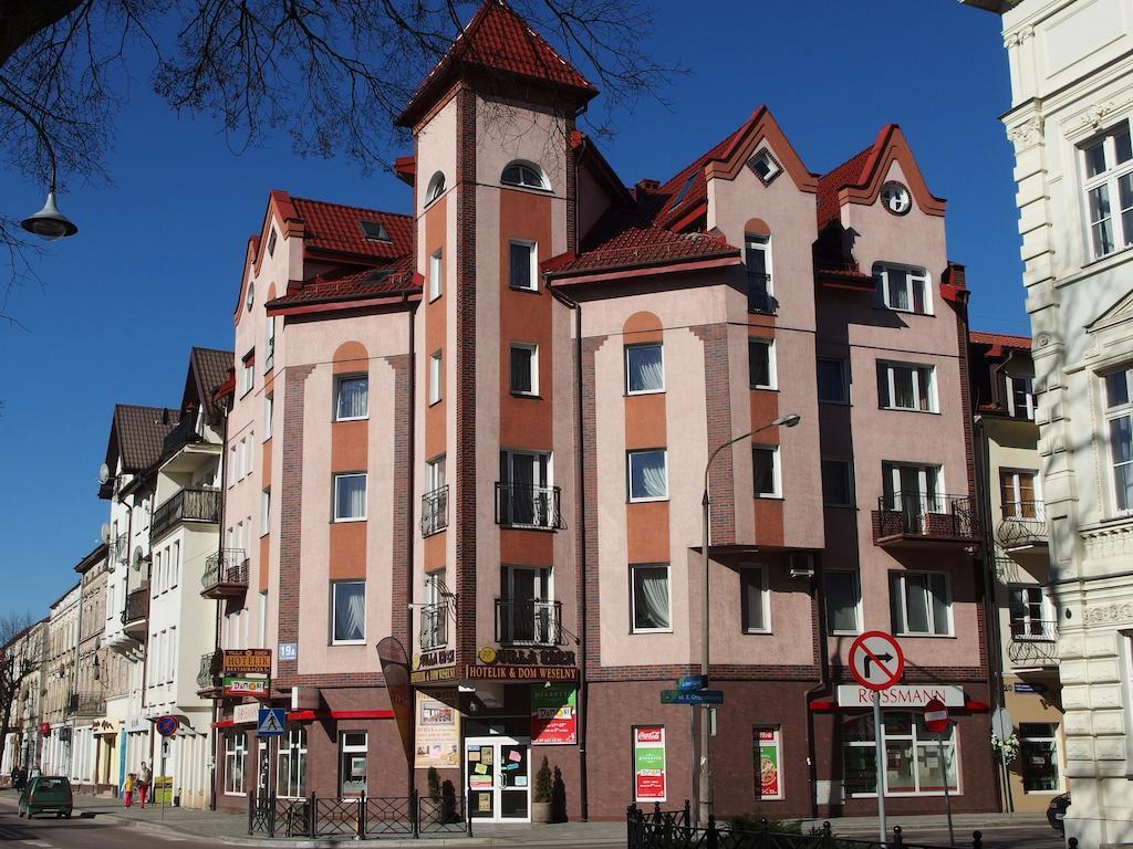 Villa Eden & Restaurant Елк Екстериор снимка